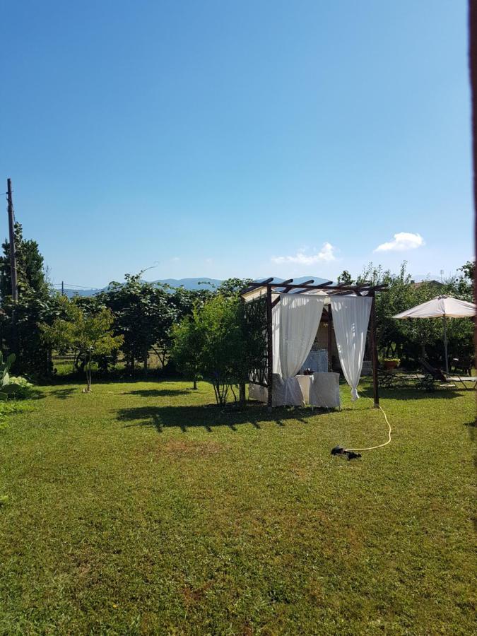 Appartamenti Ca'Melia Sarzana Bagian luar foto