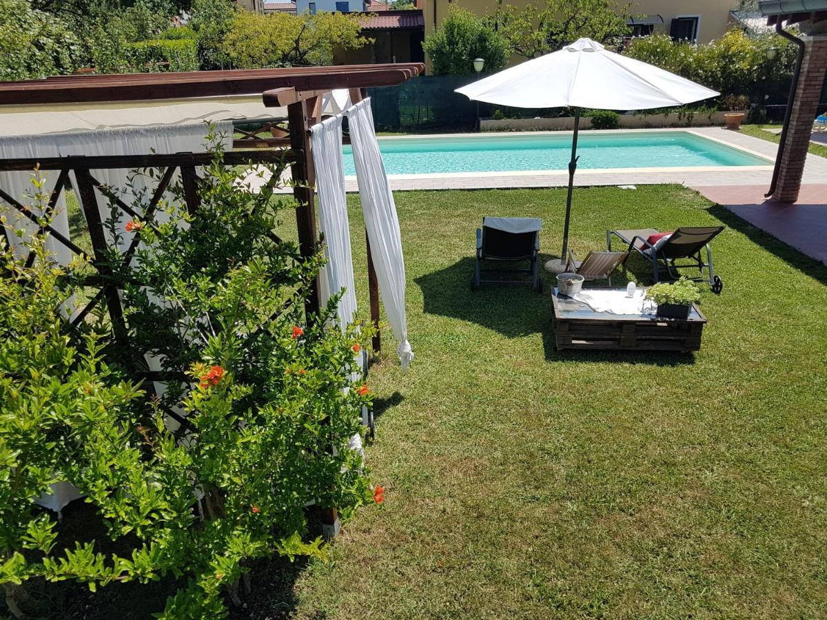 Appartamenti Ca'Melia Sarzana Bagian luar foto