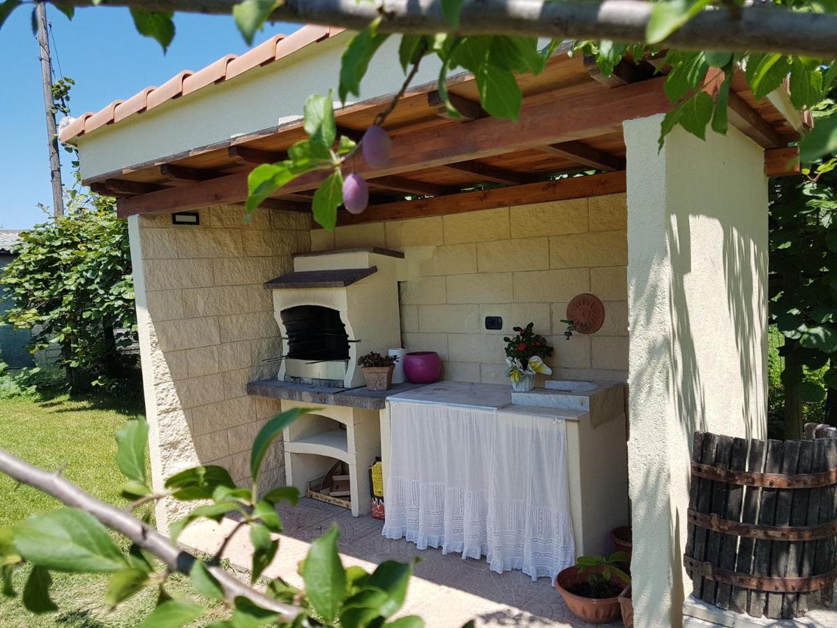 Appartamenti Ca'Melia Sarzana Bagian luar foto